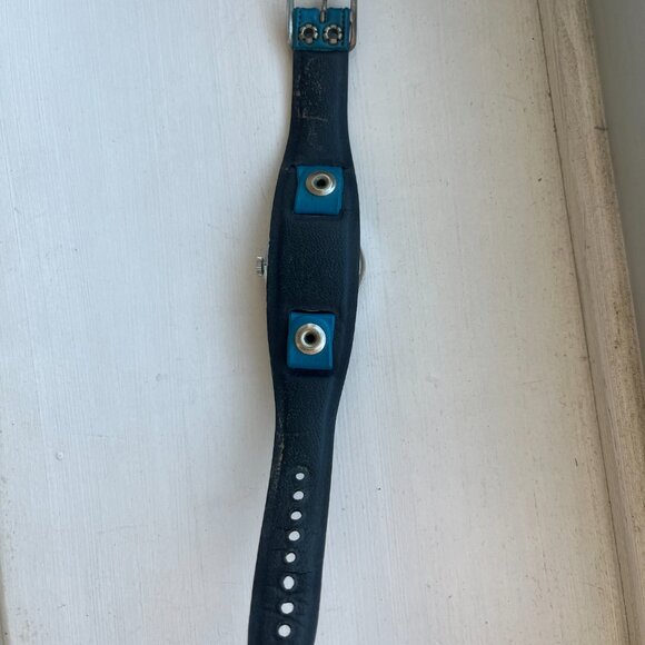 Vintage 1970s Swiss Bradley Walt Disney Donald Duck wristwatch blue band RARE!
